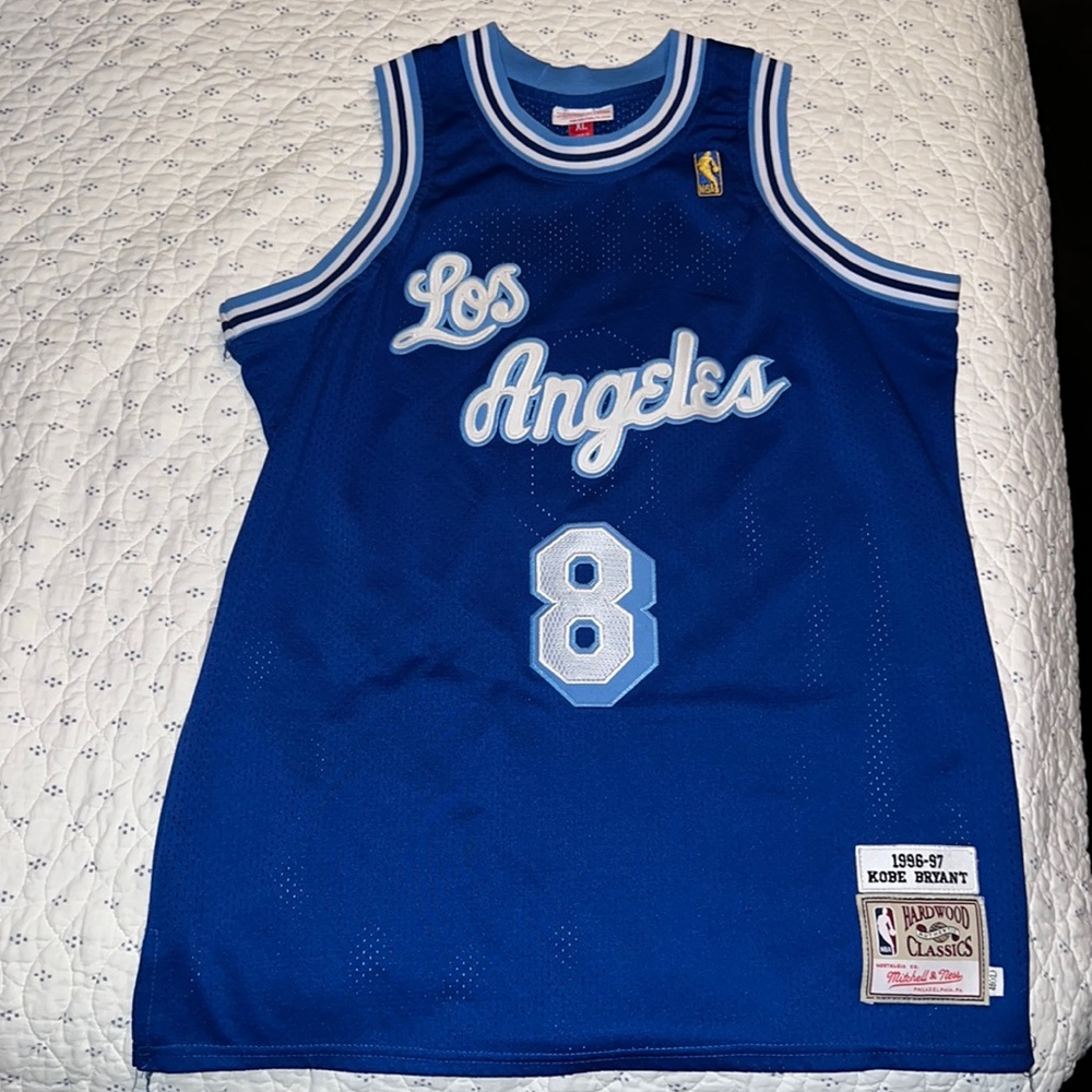 Kobe Bryant Mitchell & Ness NBA Jersey (XL)